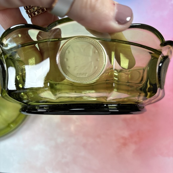 OLIVE FOSTORIA COIN GLASS CANDY DISH WITH LID 6 1/4" X 2" - Picture 5 of 9